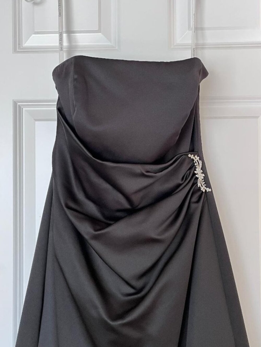 David’s Bridal Black Strapless Formal Gown/Dress/Prom Ruched Waist Sz 10 EXC - Picture 2 of 7